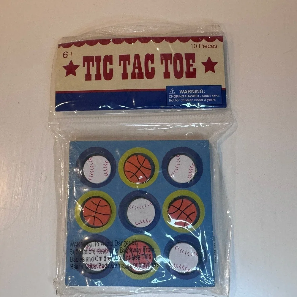 Sports Tic‎ Tac Toe Wooden Game Set Basketball Baseball 10 Pieces New